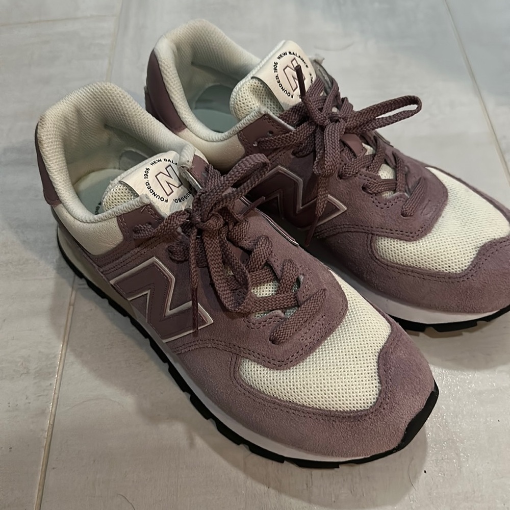 New Balance Women's 574 Rugged Sneaker